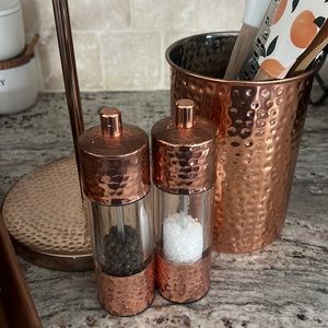 Hammered copper kitchen set